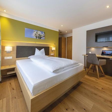 Gasthof - Hotel Zum Ochsen Gmbh Berghulen Eksteriør bilde