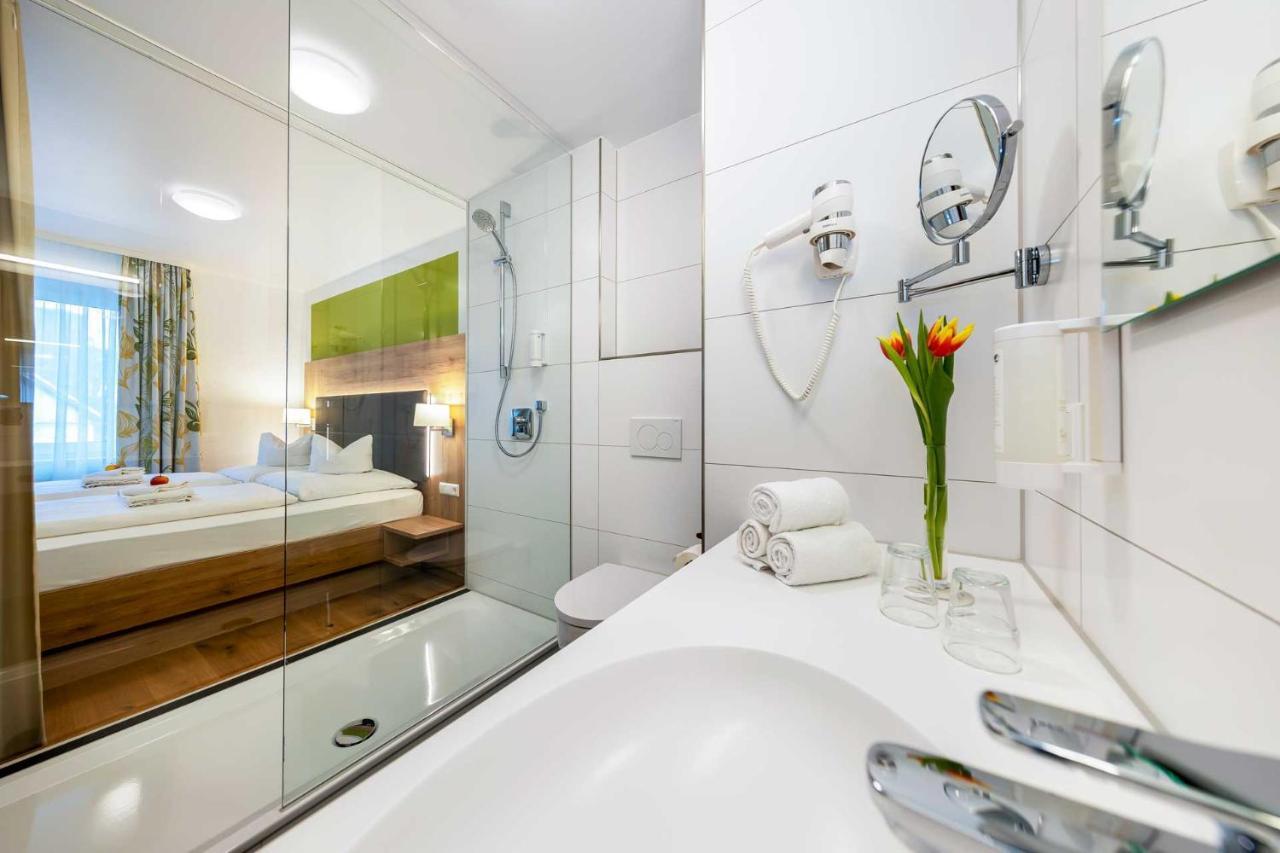 Gasthof - Hotel Zum Ochsen Gmbh Berghulen Eksteriør bilde