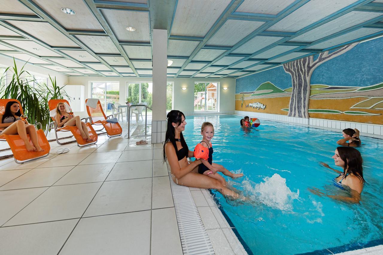 Gasthof - Hotel Zum Ochsen Gmbh Berghulen Eksteriør bilde