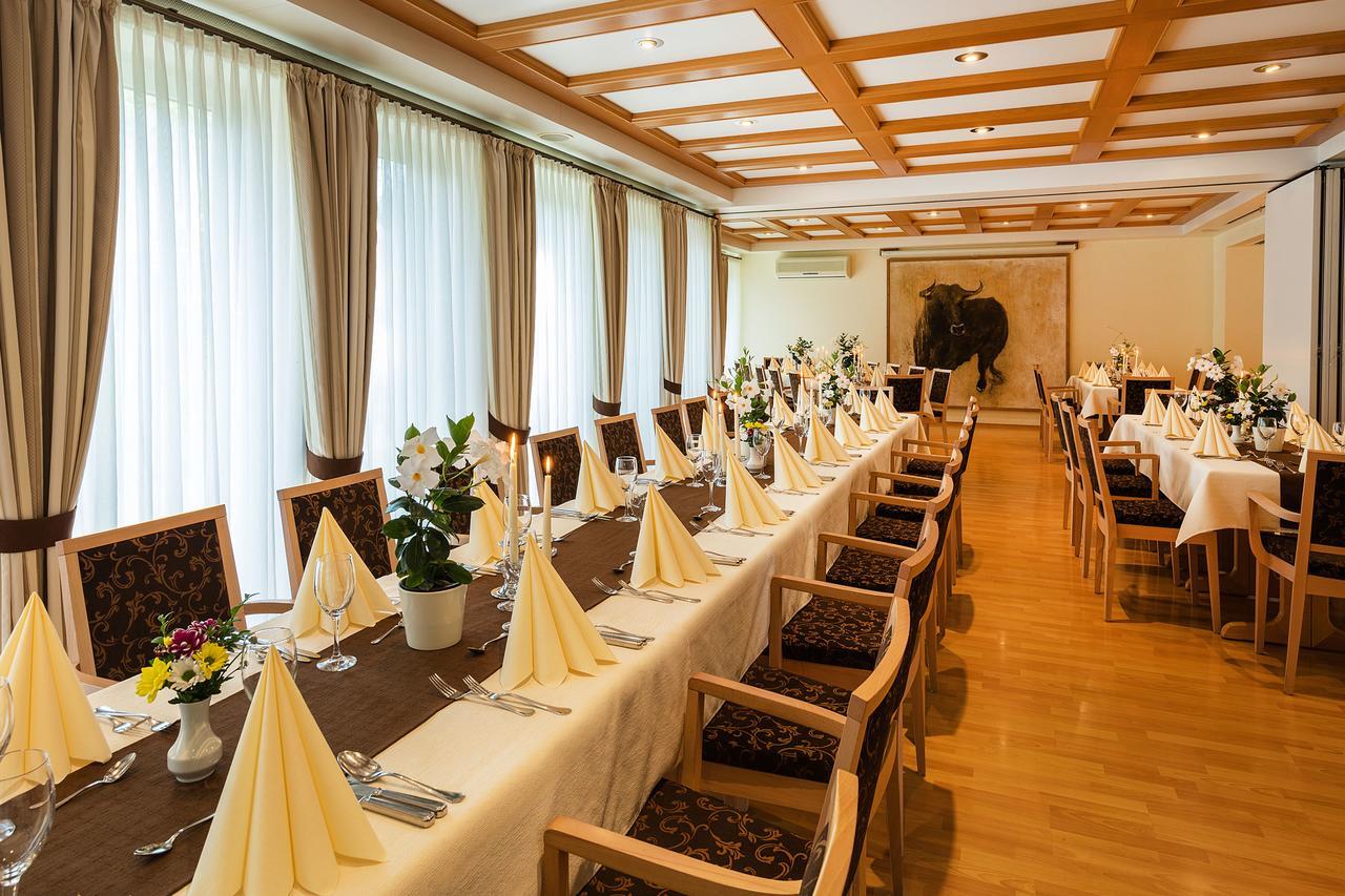 Gasthof - Hotel Zum Ochsen Gmbh Berghulen Eksteriør bilde