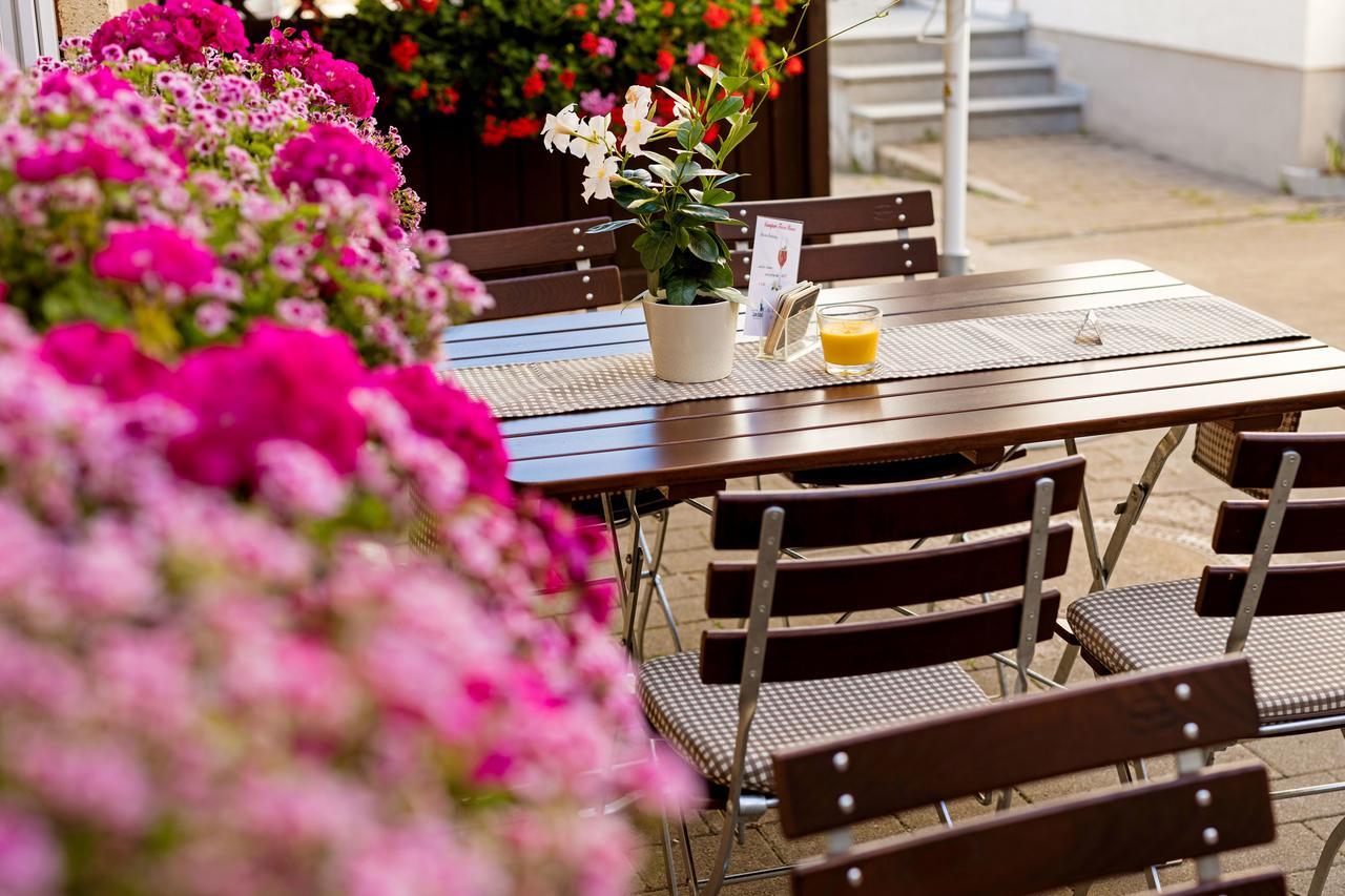 Gasthof - Hotel Zum Ochsen Gmbh Berghulen Eksteriør bilde