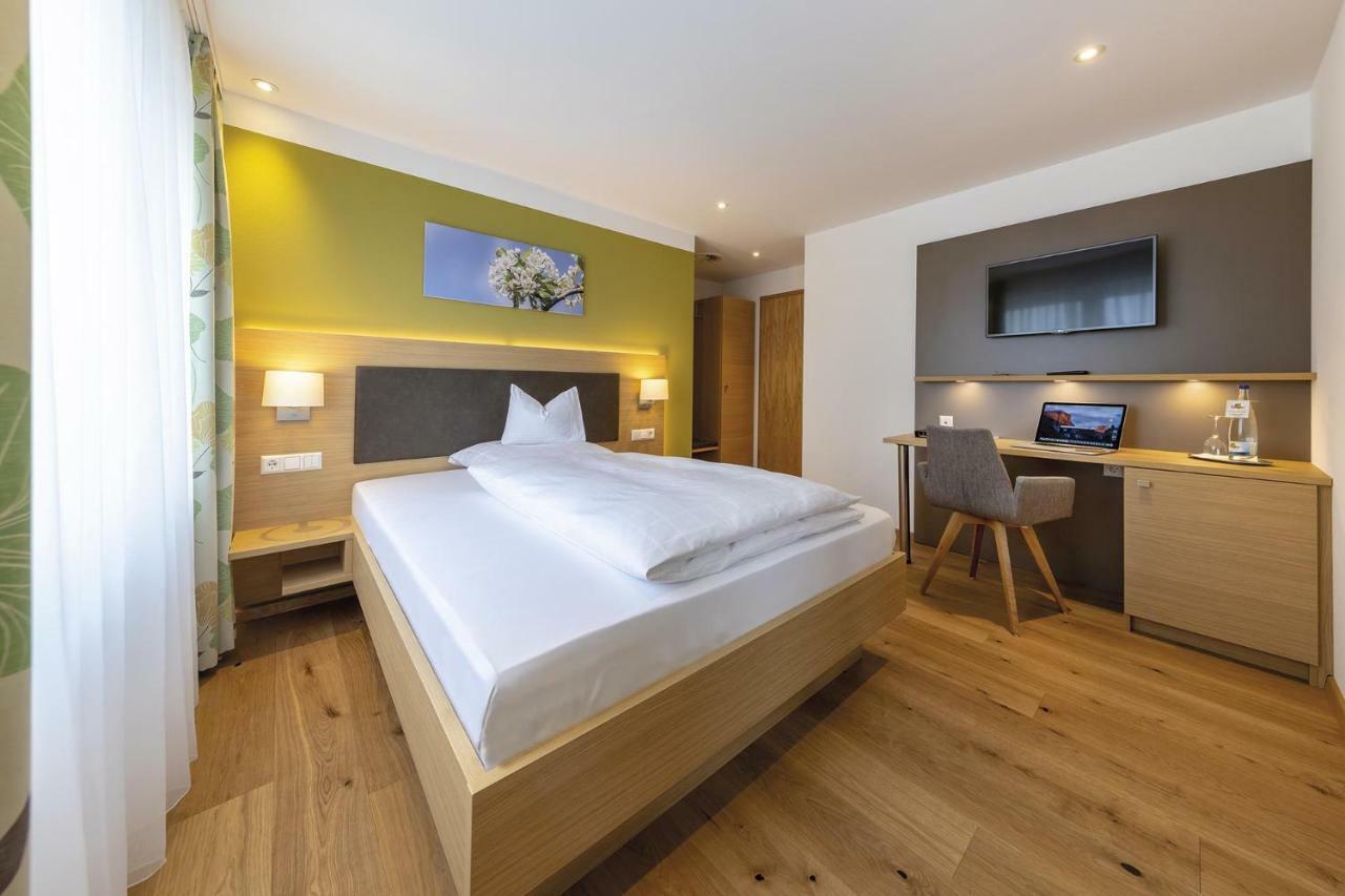 Gasthof - Hotel Zum Ochsen Gmbh Berghulen Eksteriør bilde